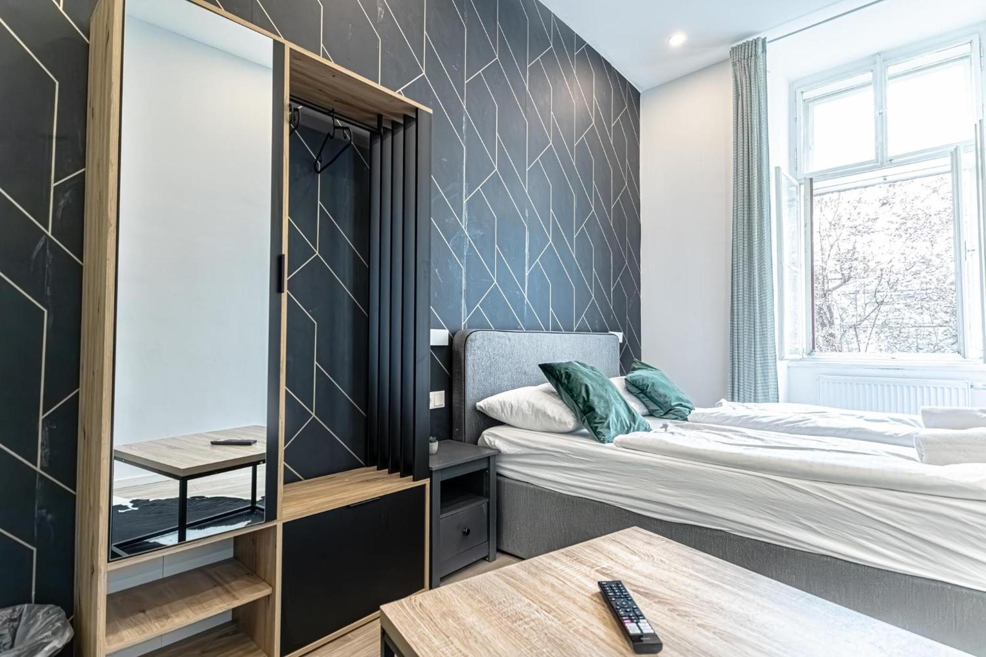 Mariahilfer Boutique Rooms - Virtual Reception & Self-Checkin Wina Bagian luar foto