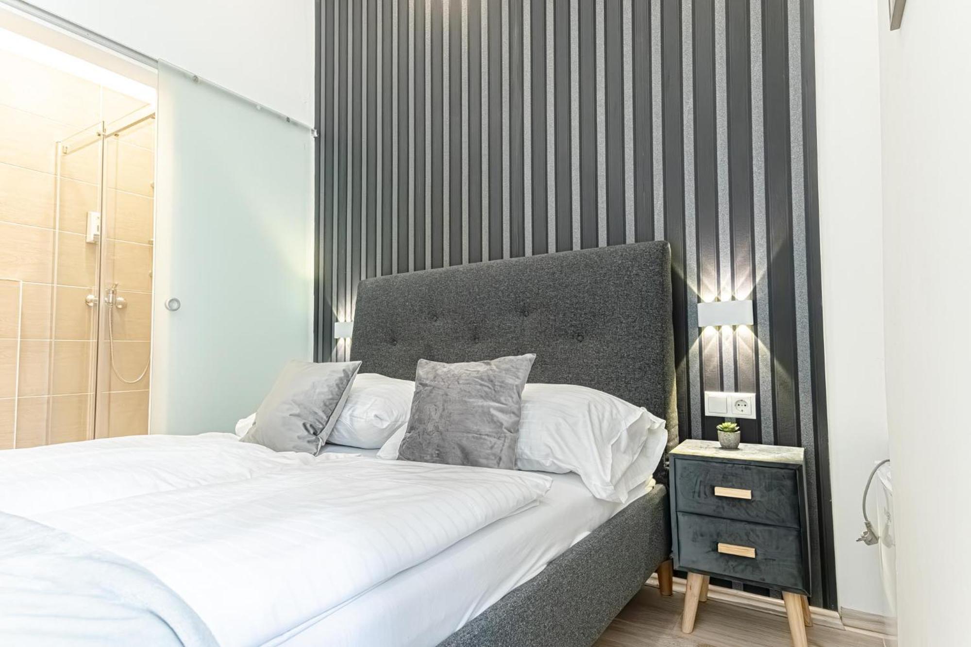 Mariahilfer Boutique Rooms - Virtual Reception & Self-Checkin Wina Bagian luar foto
