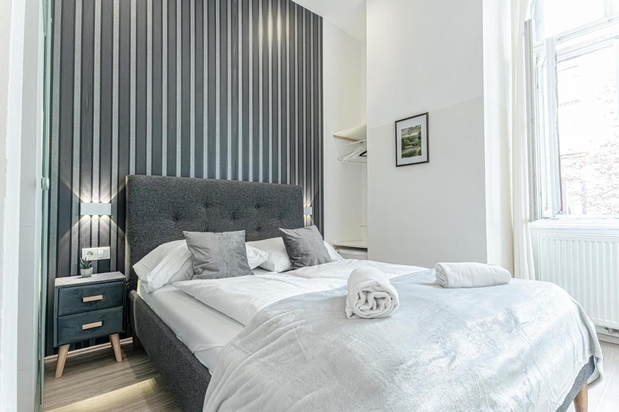Mariahilfer Boutique Rooms - Virtual Reception & Self-Checkin Wina Bagian luar foto